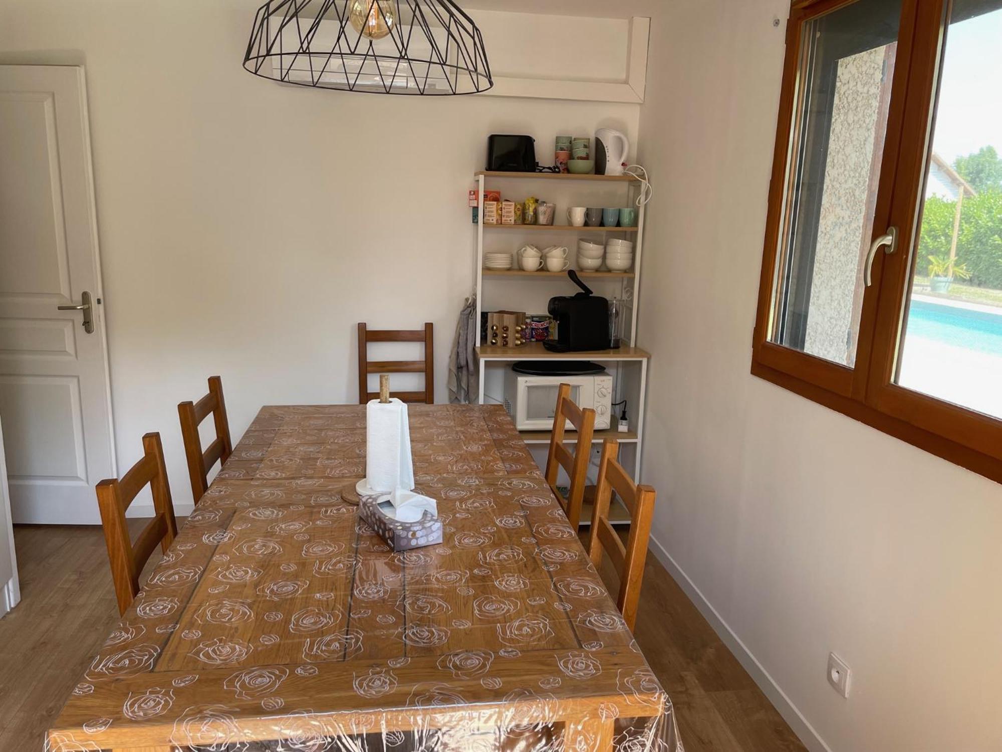Le Double C Bed & Breakfast Saint-Victor-de-Morestel Dış mekan fotoğraf